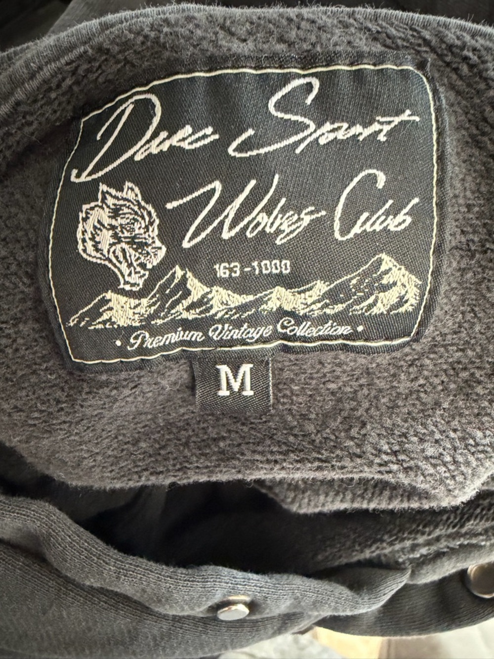 Darc Sport Women's Black Wolves Club Pullover Hoodie Size Medium 36487 - Picture 5 of 9